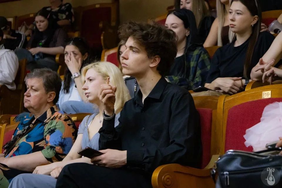 Четвёртый день XIII Всероссийского театрального фестиваля «Актёры России - Михаилу Щепкину» Четвёртый день XIII Всероссийского театрального фестиваля «Актёры России - Михаилу Щепкину»