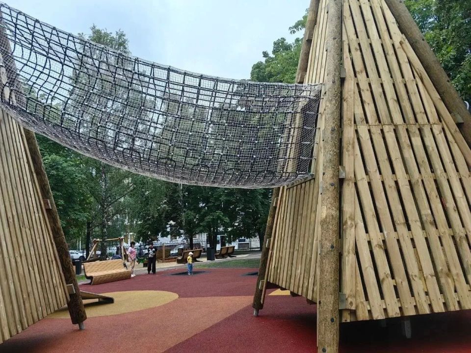 Сотни игровых и спортивных площадок благоустроили в Белгородской области благодаря нацпроекту «Инфраструктура для жизни»