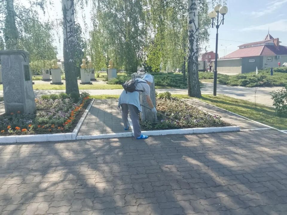 Грайворон преображается: работы по благоустройству продолжаются Грайворон преображается: работы по благоустройству продолжаются