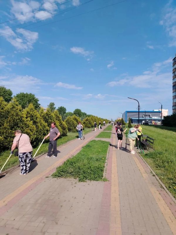 В городе Строителе прошёл субботник, организованный Партией «ЕДИНАЯ РОССИЯ» В городе Строителе прошёл субботник, организованный Партией «ЕДИНАЯ РОССИЯ»