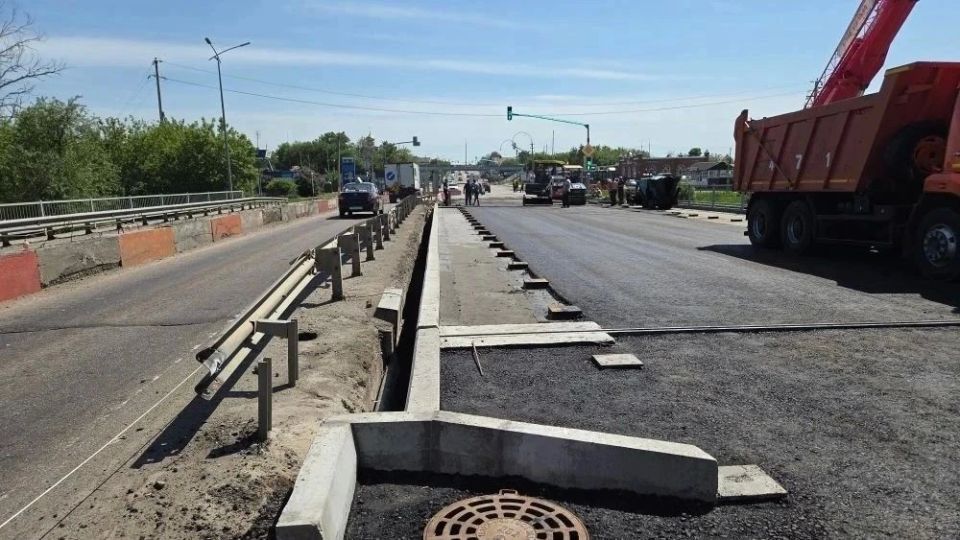 В Белгородском округе ведётся ремонт моста через реку Искринка на автодороге Белгород – Грайворон – Козинка В Белгородском округе ведётся ремонт моста через реку Искринка на автодороге Белгород – Грайворон – Козинка