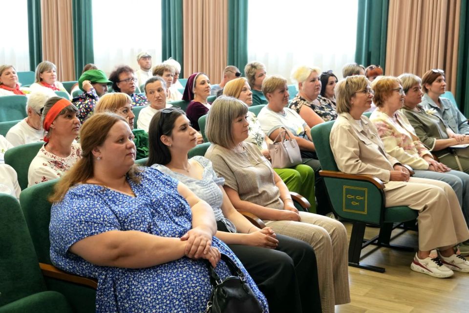 Андрей Миськов: В Доме культуры села Макешкино состоялся межмуниципальный фестиваль «ТОС - мост между муниципалитетами», посвящённый дню территориального общественного самоуправления в России Андрей Миськов: В Доме культуры села Макешкино состоялся межмуниципальный фестиваль «ТОС - мост между муниципалитетами», посвящённый дню территориального общественного самоуправления в России