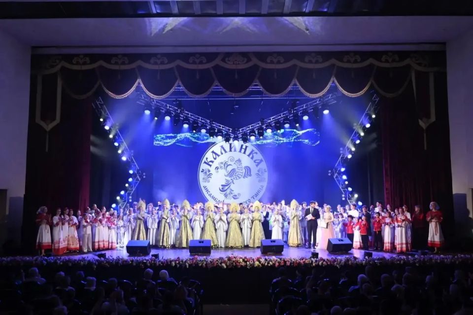 Во Дворце культуры «Энергомаш» состоялось главное событие 51го творческого сезона - большой отчётный концерт «Главная сцена Во Дворце культуры «Энергомаш» состоялось главное событие 51го творческого сезона - большой отчётный концерт «Главная сцена