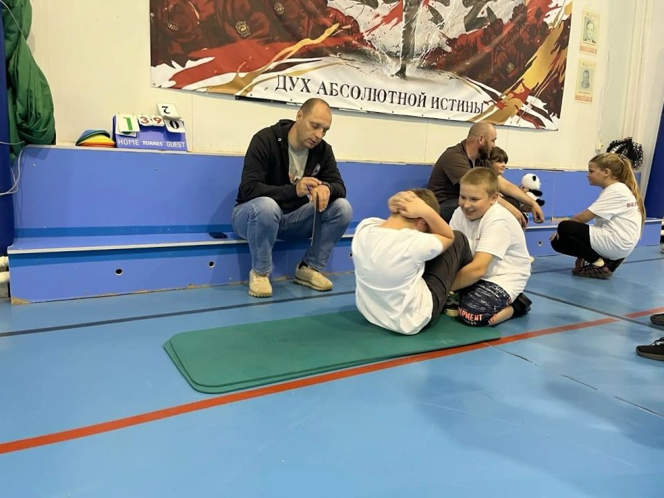 В Вейделевском ФОКе прошел муниципальный этап физкультурного мероприятия «Вызов первых», где нормативы ГТО стали неотъемлемой частью испытаний для ребят средней возрастной категории – юных спортсменов 10–13 лет! В Вейделевском ФОКе прошел муниципальный этап физкультурного мероприятия «Вызов первых», где нормативы ГТО стали неотъемлемой частью испытаний для ребят средней возрастной категории – юных спортсменов 10–13 лет!