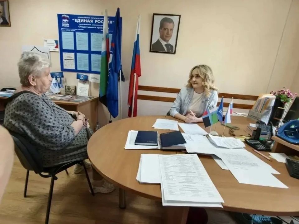 Живой диалог законодателей с избирателями: итоги депутатских приёмов Живой диалог законодателей с избирателями: итоги депутатских приёмов