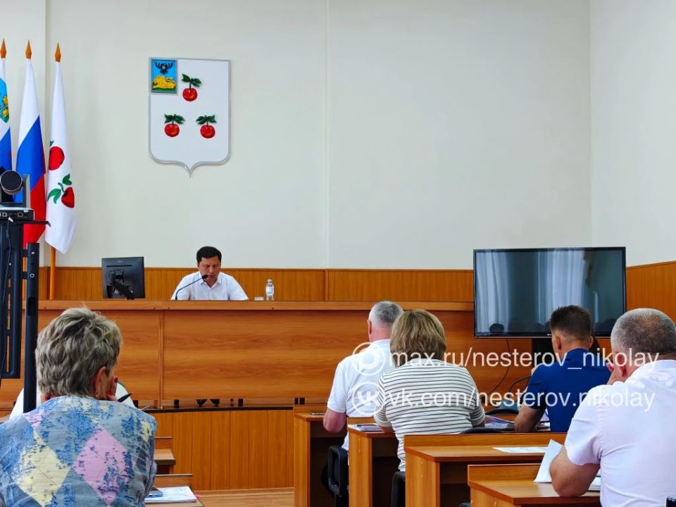 Николай Нестеров: Провёл рабочее совещание со своими заместителями и руководителями структурных подразделений Николай Нестеров: Провёл рабочее совещание со своими заместителями и руководителями структурных подразделений