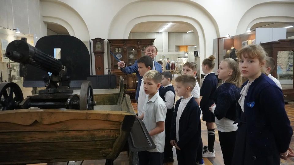Сегодня в Белгородском государственном историко-краеведческом музее состоялся музейный урок «Добро пожаловать в музей»! Сегодня в Белгородском государственном историко-краеведческом музее состоялся музейный урок «Добро пожаловать в музей»!