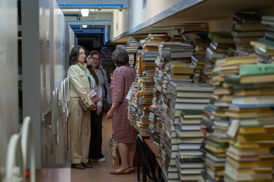26 мая в Научной библиотеке прошел Единый день читательского самоуправления «Сегодня я – библиотекарь», который подарил участникам новые впечатления, яркие эмоции и интересный практический опыт