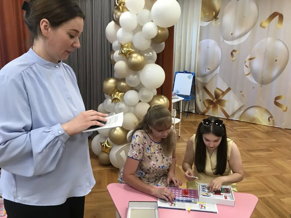 В нашем округе состоялся значимый семинар для педагогов детских садов на тему «Знакомство дошкольников с разнообразием инженерно-технических профессий» В нашем округе состоялся значимый семинар для педагогов детских садов на тему «Знакомство дошкольников с разнообразием инженерно-технических профессий»