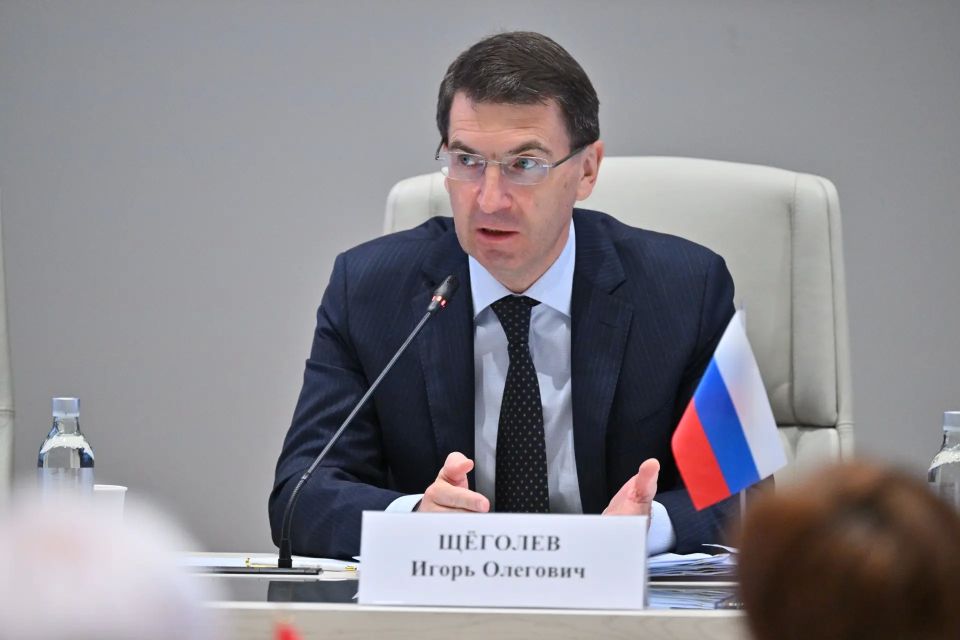 Юрий Клепиков: Сегодня работаю в Московской области — здесь проходит заседание Совета законодателей Центрального федерального округа при полномочном представителе Президента Российской Федерации в ЦФО Юрий Клепиков: Сегодня работаю в Московской области — здесь проходит заседание Совета законодателей Центрального федерального округа при полномочном представителе Президента Российской Федерации в ЦФО
