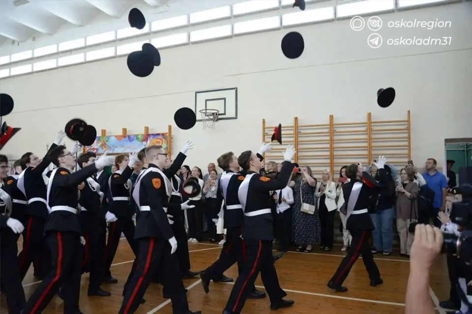 В добрый путь!. Сегодня в школах нашего округа прошли торжественные линейки В добрый путь!. Сегодня в школах нашего округа прошли торжественные линейки