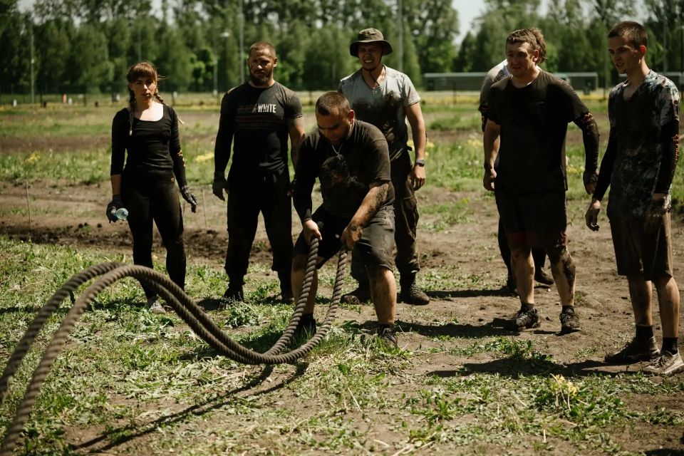 Команда «Бирюч Молодой» достойно представила Красногвардейский округ на кроссе «Рубежи» Команда «Бирюч Молодой» достойно представила Красногвардейский округ на кроссе «Рубежи»