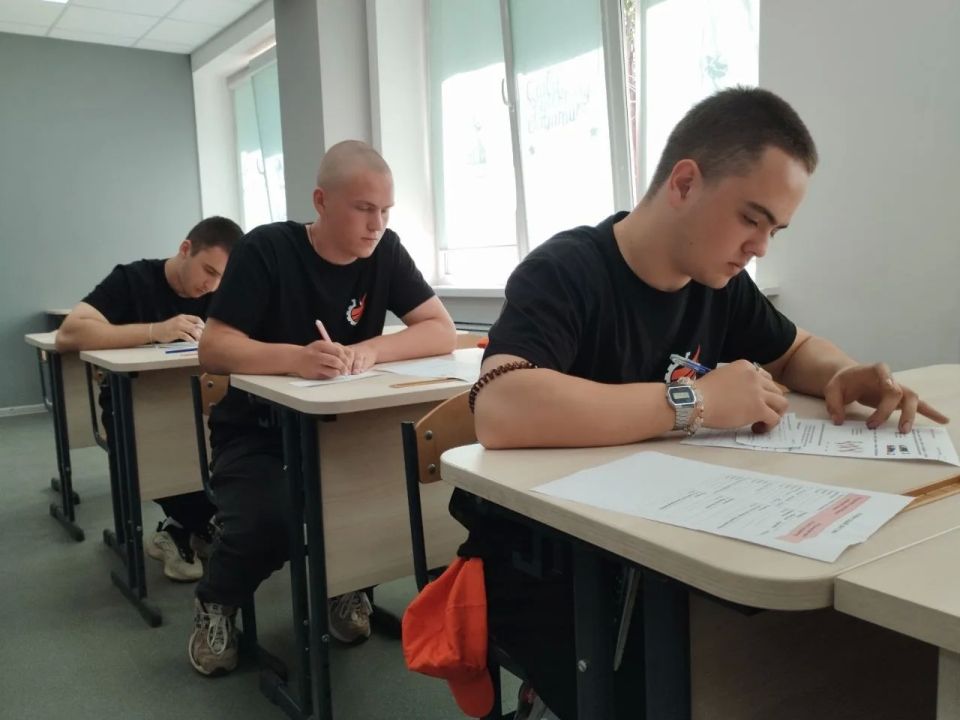 Студенты Шебекинского техникума промышленности и транспорта – в числе лучших! Студенты Шебекинского техникума промышленности и транспорта – в числе лучших!