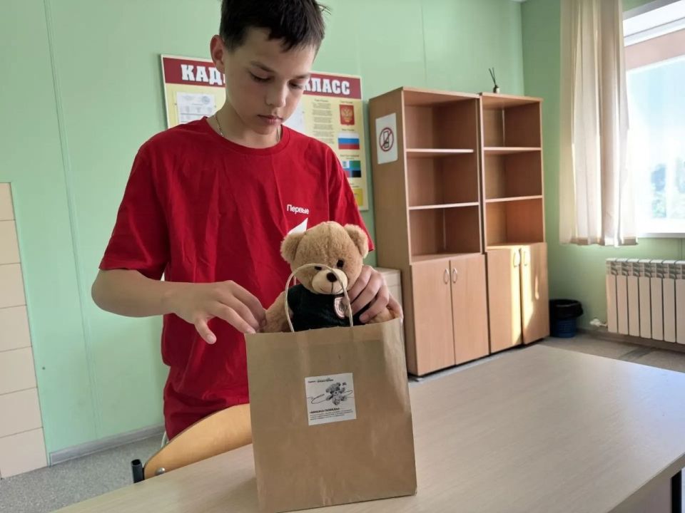 «Мишка Победы» в Царев-Алексеевском кадетском корпусе «Мишка Победы» в Царев-Алексеевском кадетском корпусе