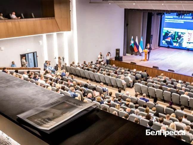 Власти Белгорода вложат 1,4 млрд рублей в обновление дорожной инфраструктуры Власти Белгорода вложат 1,4 млрд рублей в обновление дорожной инфраструктуры