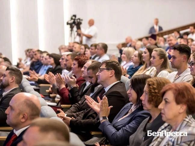 Мэр Белгорода Валентин Демидов анонсировал продолжение проектов благоустройства городая Мэр Белгорода Валентин Демидов анонсировал продолжение проектов благоустройства городая