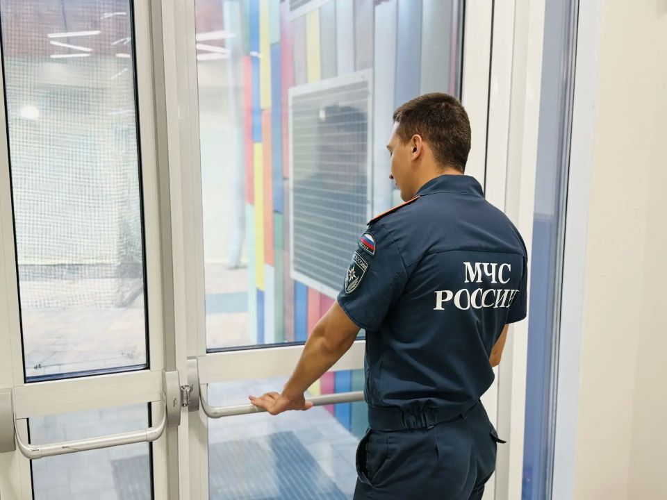 Пожарная безопасность детских оздоровительных лагерей – на контроле сотрудников МЧС России Пожарная безопасность детских оздоровительных лагерей – на контроле сотрудников МЧС России