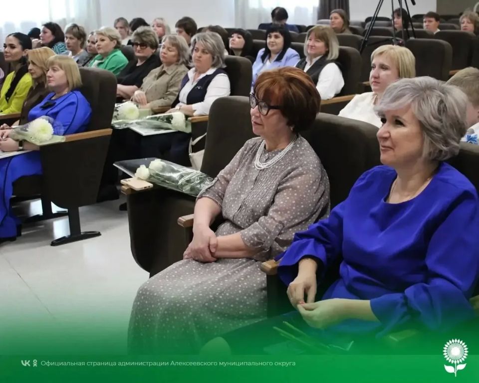Сегодня в ЦКР «Солнечный» состоялось праздничное мероприятие, посвящённое профессиональному празднику работников библиотечной сферы Сегодня в ЦКР «Солнечный» состоялось праздничное мероприятие, посвящённое профессиональному празднику работников библиотечной сферы