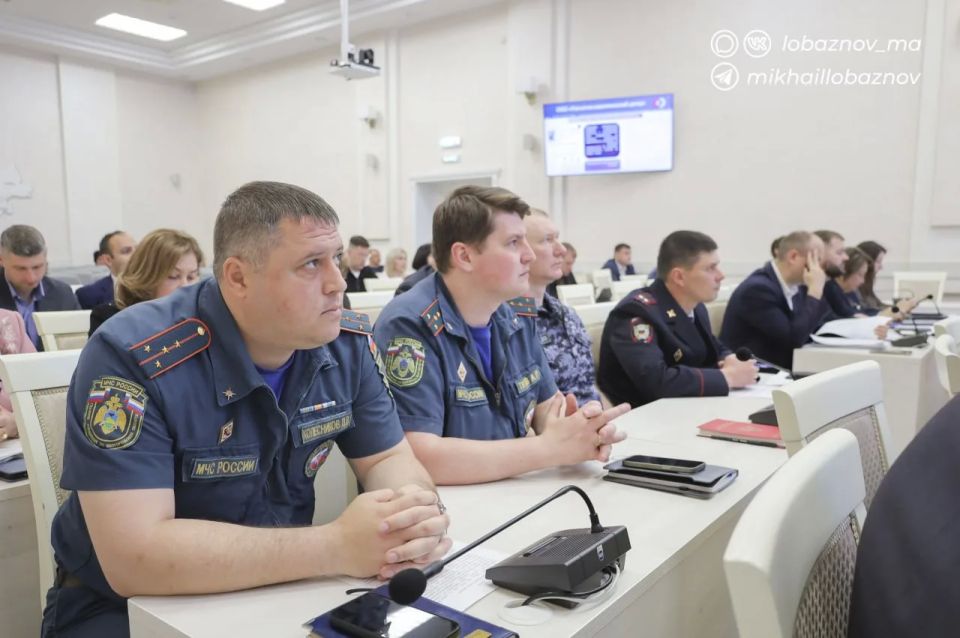 Михаил Лобазнов: По традиции подвели итоги месяца и наметили дальнейшие планы на расширенном совещании администрации округа Михаил Лобазнов: По традиции подвели итоги месяца и наметили дальнейшие планы на расширенном совещании администрации округа