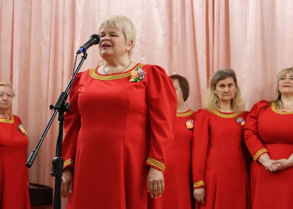 Народный самодеятельный коллектив вокального ансамбля «Надежда» стал обладателем звукоусилительного оборудования Народный самодеятельный коллектив вокального ансамбля «Надежда» стал обладателем звукоусилительного оборудования