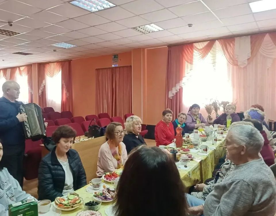 28 мая на территории ТОС «Преображение» Стрелецкой территории прошло праздничное мероприятие, посвящённое Международному Дню соседей 28 мая на территории ТОС «Преображение» Стрелецкой территории прошло праздничное мероприятие, посвящённое Международному Дню соседей