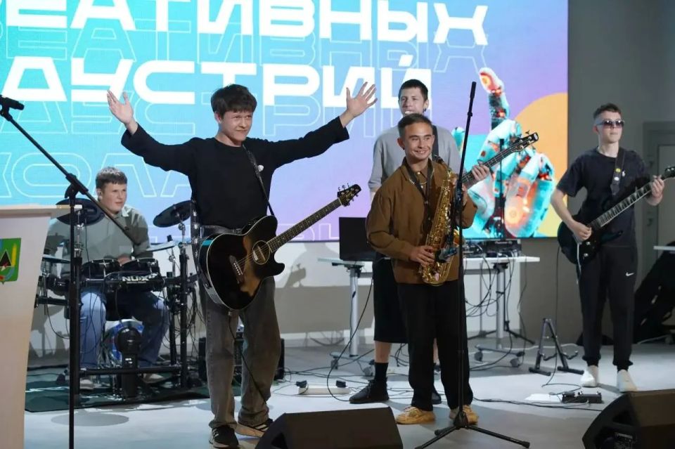 В Губкине состоялся первый выпуск Школы креативных индустрий В Губкине состоялся первый выпуск Школы креативных индустрий