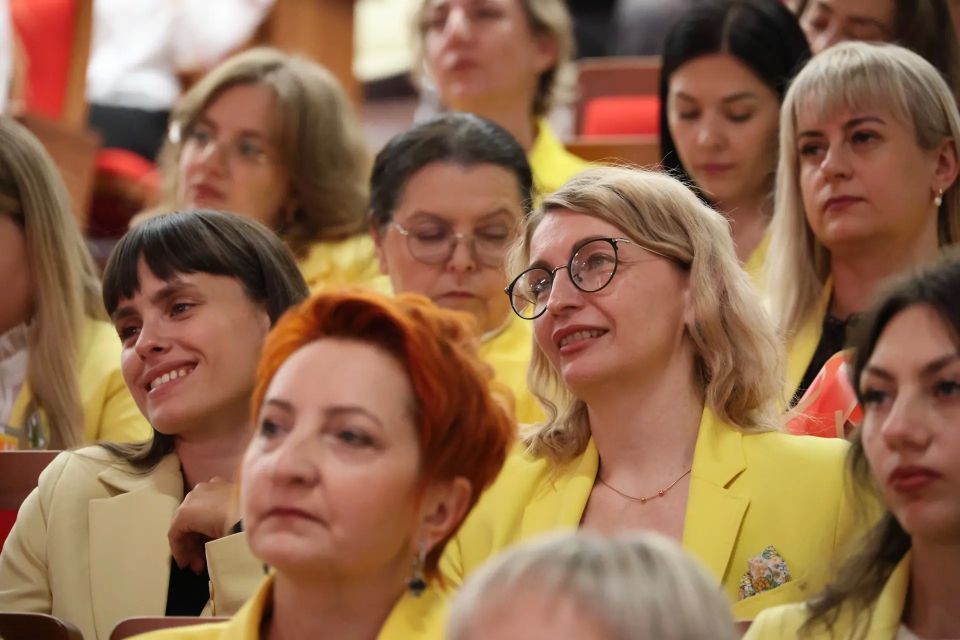 Юрий Клепиков: Принял участие в значимом событии образовательной сферы — подведении итогов регионального этапа Всероссийского конкурса «Учитель года России» 2026 года Юрий Клепиков: Принял участие в значимом событии образовательной сферы — подведении итогов регионального этапа Всероссийского конкурса «Учитель года России» 2026 года