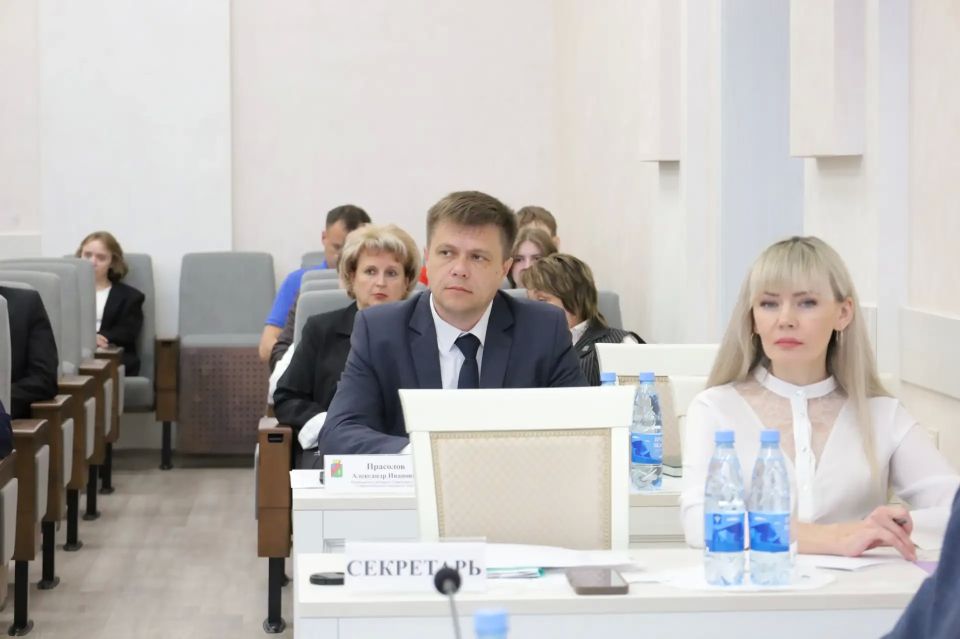 На заседании Совета депутатов представлен отчёт о результатах деятельности администрации округа за 2025 год На заседании Совета депутатов представлен отчёт о результатах деятельности администрации округа за 2025 год