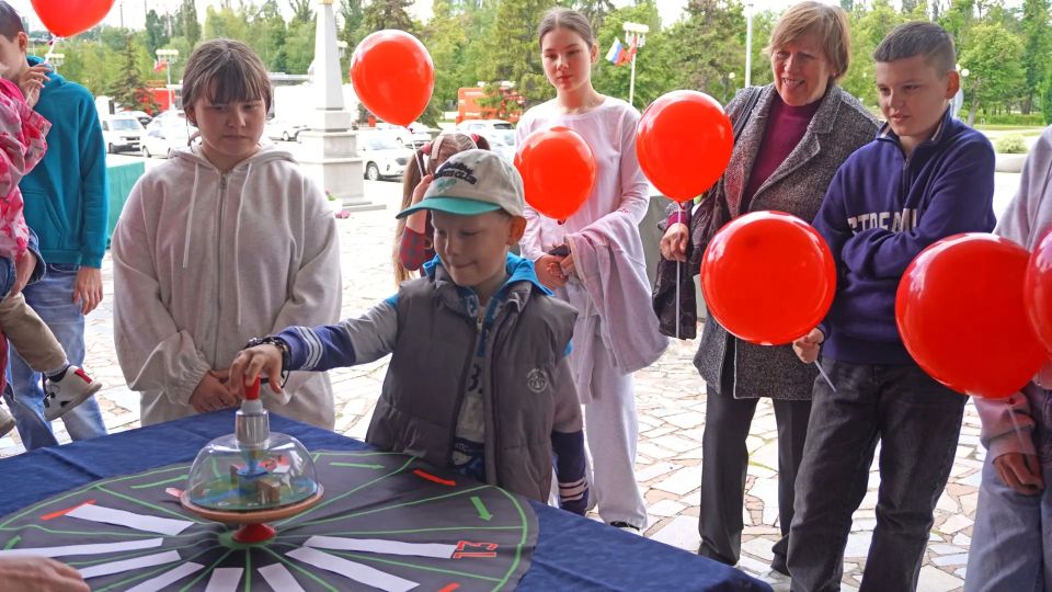 Сегодня в Белгородском государственном историко-краеведческом музее состоялась игровая программа «Праздник детства моего», посвящённая Международному дню защиты детей