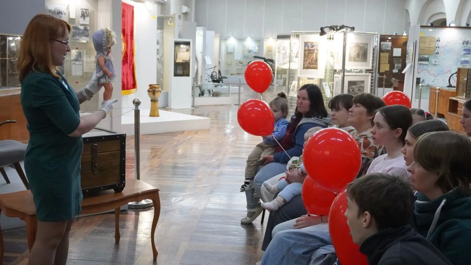Сегодня в Белгородском государственном историко-краеведческом музее состоялась игровая программа «Праздник детства моего», посвящённая Международному дню защиты детей Сегодня в Белгородском государственном историко-краеведческом музее состоялась игровая программа «Праздник детства моего», посвящённая Международному дню защиты детей