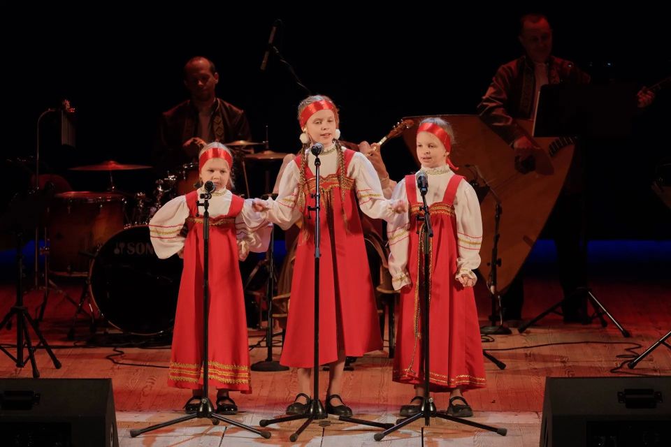 Сегодня, в Международный день защиты детей, в Белгородской филармонии прошёл концерт «Филармонические династии»