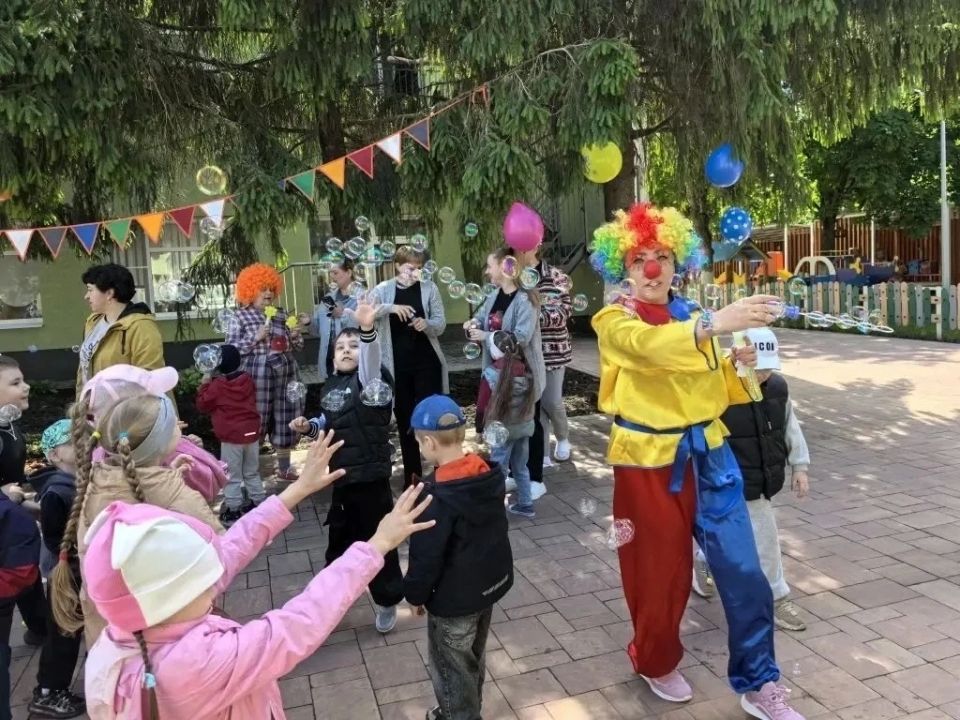 Олег Медведев: В образовательных организациях округа ярко и празднично отметили Международный день защиты детей! Олег Медведев: В образовательных организациях округа ярко и празднично отметили Международный день защиты детей!