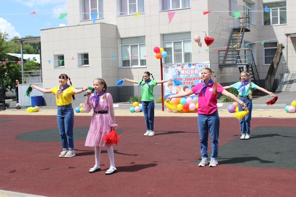 Транспортные полицейские Белгорода приняли участие в празднике, посвященном Дню защиты детей Транспортные полицейские Белгорода приняли участие в празднике, посвященном Дню защиты детей