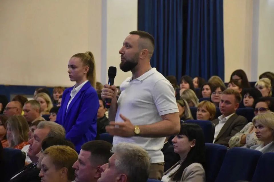 Кандидаты предварительного голосования по выборам Губернатора Белгородской области встретились с партийным активом Кандидаты предварительного голосования по выборам Губернатора Белгородской области встретились с партийным активом