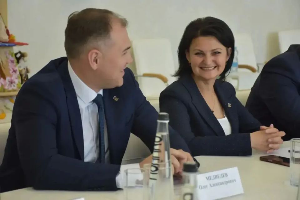 Сегодня дали старт предварительному голосованию по определению кандидата на должность Губернатора Белгородской области Сегодня дали старт предварительному голосованию по определению кандидата на должность Губернатора Белгородской области