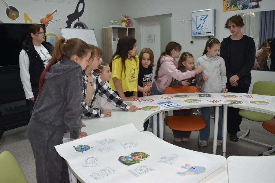 В нашем округе стартовала традиционная летняя программа трудоустройства подростков, реализуемая в рамках национального проекта «Кадры» В нашем округе стартовала традиционная летняя программа трудоустройства подростков, реализуемая в рамках национального проекта «Кадры»