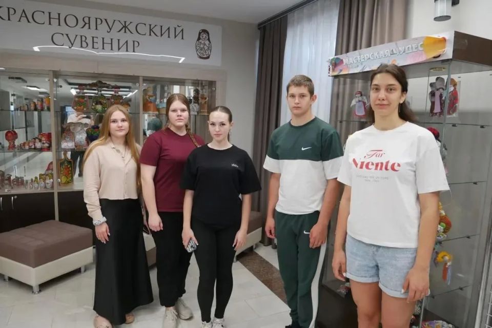 В нашем округе стартовала традиционная летняя программа трудоустройства подростков, реализуемая в рамках национального проекта «Кадры» В нашем округе стартовала традиционная летняя программа трудоустройства подростков, реализуемая в рамках национального проекта «Кадры»