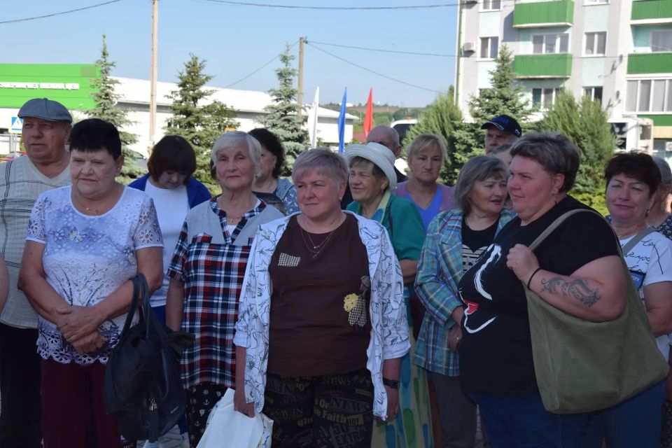 На этой неделе семьи участников СВО из Вейделевского муниципального округа в рамках проекта «К соседям в гости» отправились в увлекательное путешествие в Новый Оскол На этой неделе семьи участников СВО из Вейделевского муниципального округа в рамках проекта «К соседям в гости» отправились в увлекательное путешествие в Новый Оскол