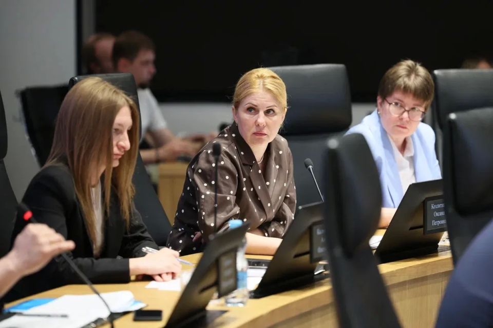 Юрий Клепиков: Сегодня в ходе еженедельного рабочего совещания был рассмотрен ряд важных вопросов Юрий Клепиков: Сегодня в ходе еженедельного рабочего совещания был рассмотрен ряд важных вопросов