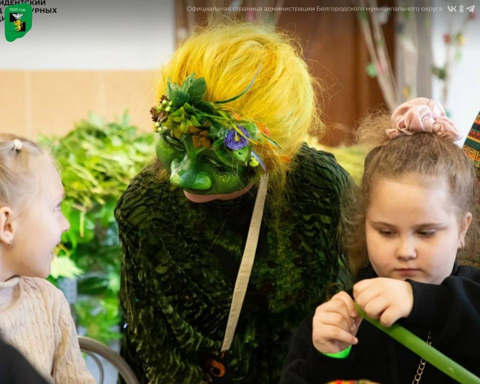 В Дубовском Дворце культуры прошёл долгожданный фестиваль «Страна ЧуДУБье» В Дубовском Дворце культуры прошёл долгожданный фестиваль «Страна ЧуДУБье»
