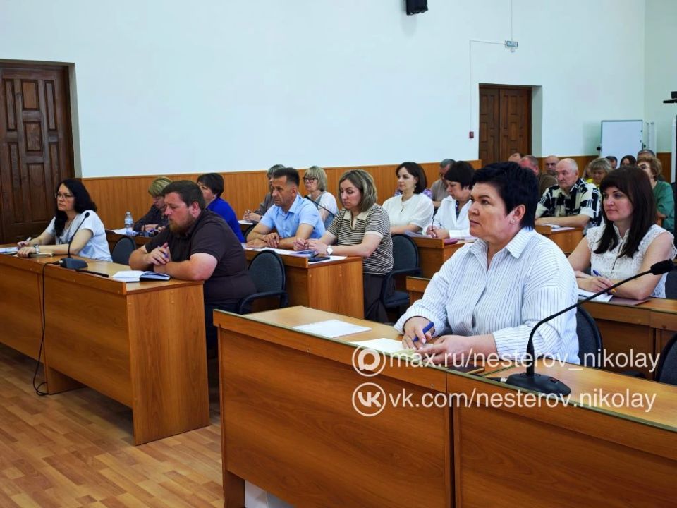 Николай Нестеров: Провёл рабочее совещание со своими заместителями и руководителями структурных подразделений Николай Нестеров: Провёл рабочее совещание со своими заместителями и руководителями структурных подразделений