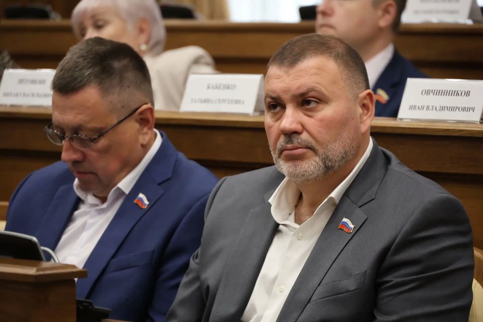 Депутаты Белгородской областной Думы направили на рассмотрение в Госдуму проект федерального закона, предполагающий внесение изменений в закон об образовании Депутаты Белгородской областной Думы направили на рассмотрение в Госдуму проект федерального закона, предполагающий внесение изменений в закон об образовании