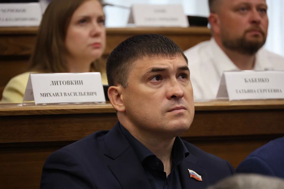 Депутаты Белгородской областной Думы направили на рассмотрение в Госдуму проект федерального закона, предполагающий внесение изменений в закон об образовании Депутаты Белгородской областной Думы направили на рассмотрение в Госдуму проект федерального закона, предполагающий внесение изменений в закон об образовании