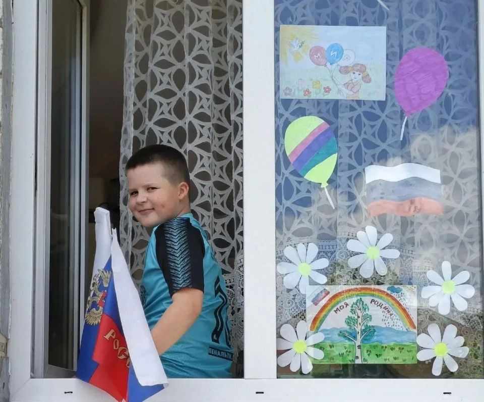 Ракитянский округ присоединился к акции «Окна России» Ракитянский округ присоединился к акции «Окна России»