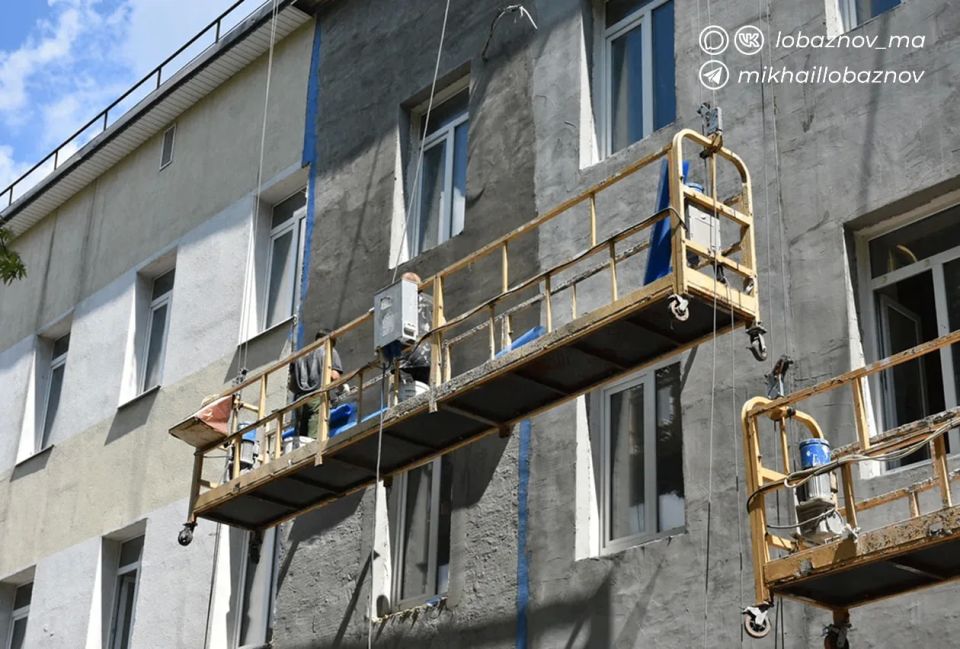 Михаил Лобазнов: Начался капитальный ремонт детской поликлиники № 2 в микрорайоне Интернациональном Михаил Лобазнов: Начался капитальный ремонт детской поликлиники № 2 в микрорайоне Интернациональном