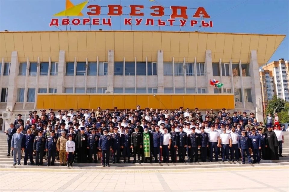 Представители Вейделевского хуторского казачьего общества приняли участие в важном событии для всего Центрального казачьего войска Представители Вейделевского хуторского казачьего общества приняли участие в важном событии для всего Центрального казачьего войска