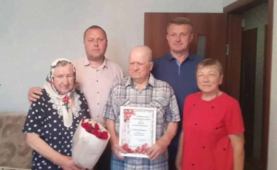 Владимир Переверзев: Дорогие земляки!. В прошедшие праздничные дни, когда мы отмечали День России, я побывал с особой миссией в нашем приграничном селе Березовка Владимир Переверзев: Дорогие земляки!. В прошедшие праздничные дни, когда мы отмечали День России, я побывал с особой миссией в нашем приграничном селе Березовка