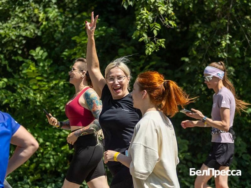В Белгороде 250 человек отметили День России праздничным забегом В Белгороде 250 человек отметили День России праздничным забегом