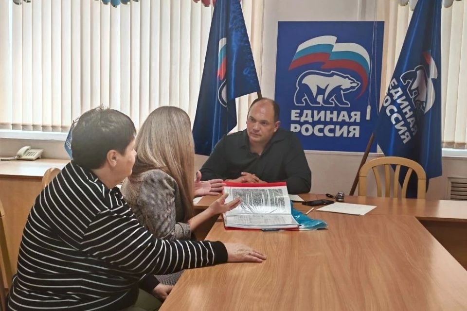 Депутаты помогают жителям муниципалитетов Депутаты помогают жителям муниципалитетов