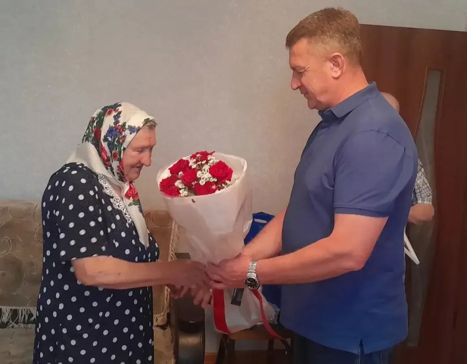 Владимир Переверзев: Дорогие земляки!. В прошедшие праздничные дни, когда мы отмечали День России, я побывал с особой миссией в нашем приграничном селе Березовка Владимир Переверзев: Дорогие земляки!. В прошедшие праздничные дни, когда мы отмечали День России, я побывал с особой миссией в нашем приграничном селе Березовка